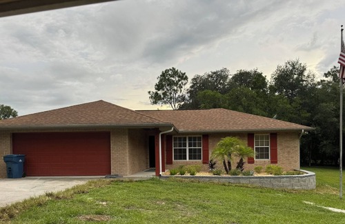Orange City House | Cozy 2-bedroom house in Rural setting