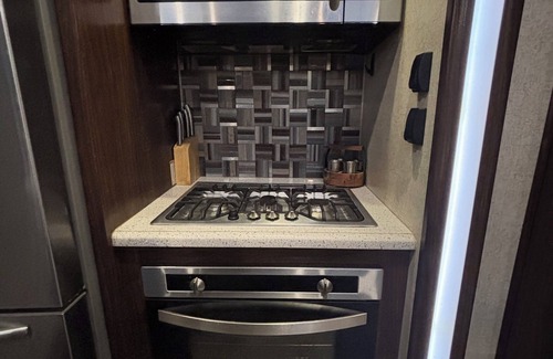 LaFayette House | Cozy 2-bedroom RV with private pond in charming La Fayette