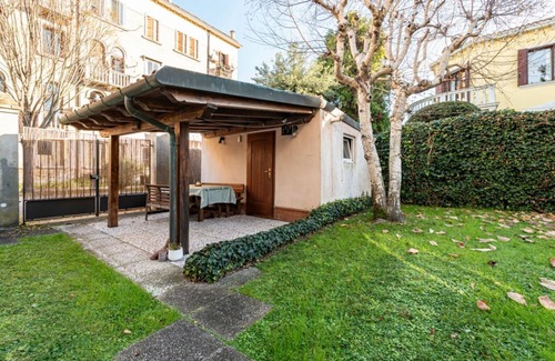 Santa Maria in Stelle Apartment | Cozy 2-Bedroom Stay at Lido di Venezia