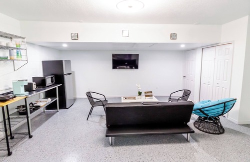 St. Cloud Apartment | Cozy 2-bedroom studio with AC and WiFi