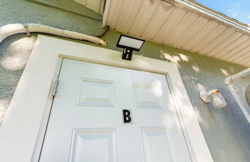 St. Cloud Apartment | Cozy 2-bedroom studio with AC and WiFi