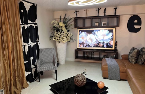 Florida Center North House | Cozy 2-bedroom townhome with WiFi, AC in awesome Orlando