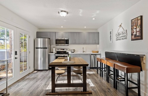 Sandy Apartment | cozy, 2-bedrooms quiet living