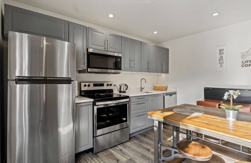 Sandy Apartment | cozy, 2-bedrooms quiet living