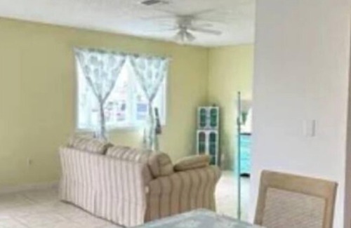 Port Charlotte - Charlotte Harbor House | Cozy 2 BR, 2 BA Near Beaches.