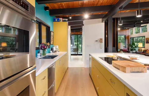 Camp Meeker House | Cozy 2-BR Stay w/PVT Decks & Scenic Forest Views