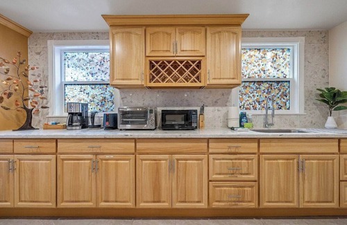Merced Manor House | Cozy 2BD/2BA nr Beach/SFSU/Shopping/FoodRelax