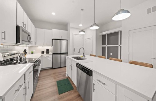Tampa Apartment | Cozy, 2BD haven in heart of Tampa | Free Parking!
