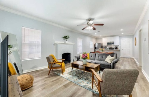 South Central Houston Apartment | Cozy 2bed 2bath near Med Center