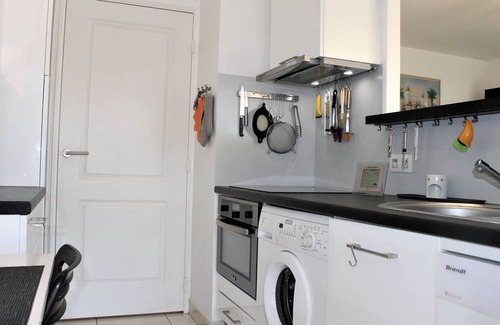 Villeneuve Loubet Beach Apartment | Cozy 2BR APT with Terrace, Pool & Parking - Steps from Beach & Station
