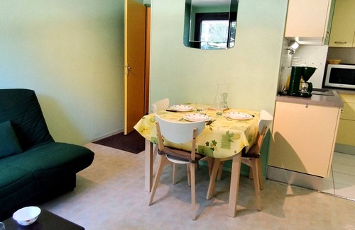 Prapoutel Apartment | Cozy 2BR Cabin Apartment with Balcony, Near Aquatic Center, Sleeps 6, No Pets