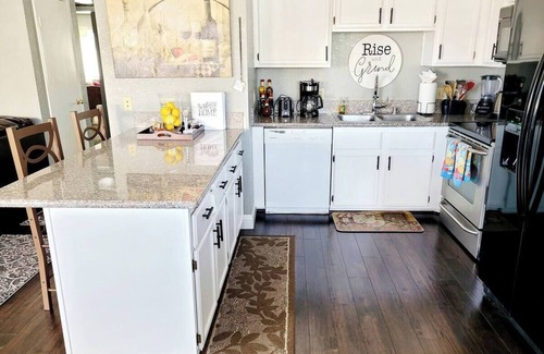 Summerlin Condo | Cozy 2Br Condo 10 min away from the strip by Summerlin