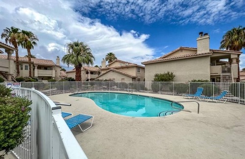 Summerlin Condo | Cozy 2Br Condo 10 min away from the strip by Summerlin