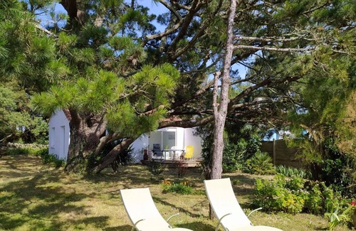 Noirmoutier-en-l'Ile House | Cozy 2BR House near Beach with Private Garden, Parking, and Terrace