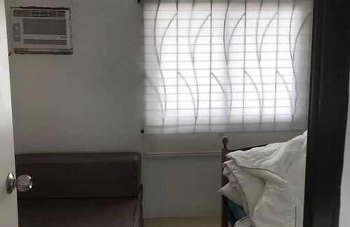 Davao House | Cozy 2BR Loft House with Kitchen & Parking