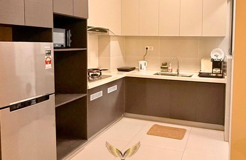 Central District Condo | Cozy 2BR Suite @ Country Garden Danga Bay | Near CIQ WiFi Netflix Seafront