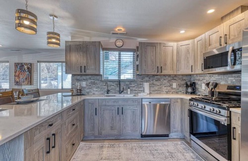 Wolf Creek House | Cozy 3-bed room Prickly Pear Lodge