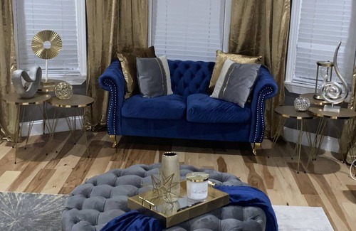 Brockton Apartment | Cozy 3 bedroom apartment