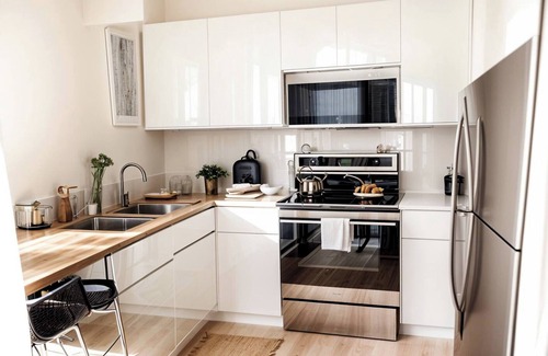 West Freemason Apartment | Cozy 3-bedroom apt in downtown Norfolk w/patio.