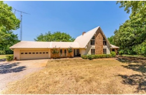 Gordonville House | Cozy 3 Bedroom Retreat Getaway near Lake Texoma!