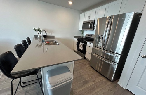 Saratoga Springs House | Cozy 3-bedroom townhome in peaceful Saratoga Springs.