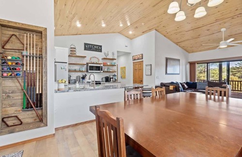 Torreon House | Cozy 3-BR Home | Pool Table | Grill | Fire Pit