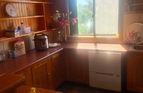 Walkley Heights House | Cozy 3bedroom house