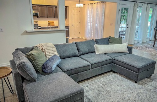 Olivia House | Cozy 3BR/2BA home in Carolina Trace ~ Sleeps 8 ~ Deck ~ Fence ~ Golf Course View