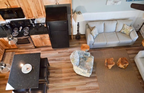 Davis Cottage | Cozy 3BR Cottage |Fishing|Private Dock|Boating