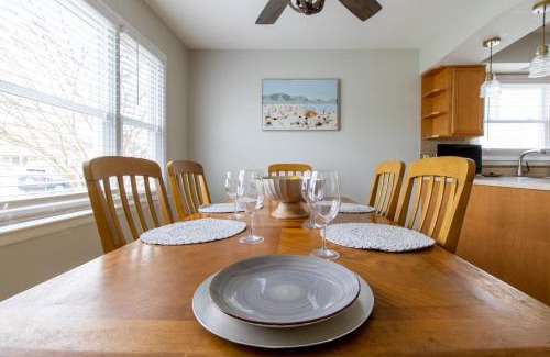 Southend Apartment | Cozy 3BR Home - Steps from the Shore