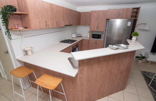 Bowenfels House | Cozy 3BR Retreat, Ensuite, Wi-Fi
