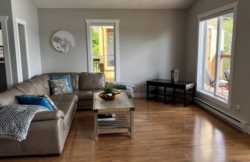 Cayamant Cottage | Cozy 4 bedroom cottage at Lac Cayamant