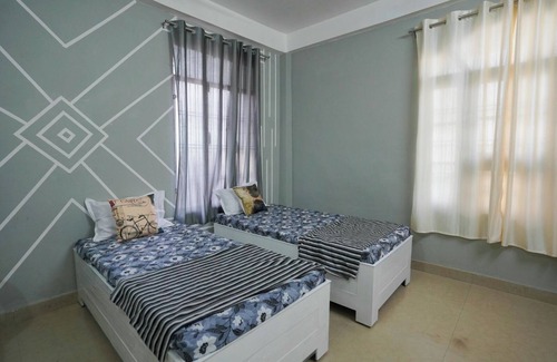 Mohangarh House | Cozy 4-bedroom house in lovely Lucknow with WiFi, AC