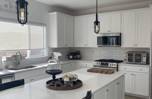 Raisin House | Cozy 4-bedroom house in central Madera Ranchos