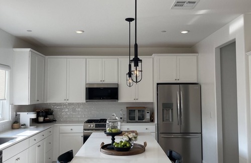 Raisin House | Cozy 4-bedroom house in central Madera Ranchos