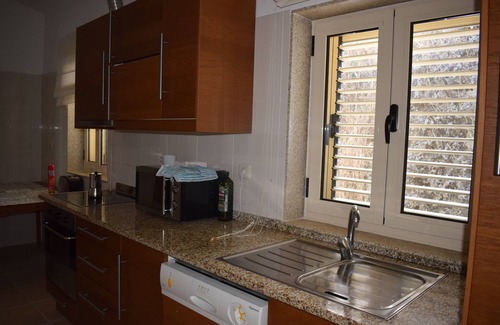 Bemposta Cottage | Cozy 4-Bedroom Villa with Douro River Views – Pool & Canoes Included