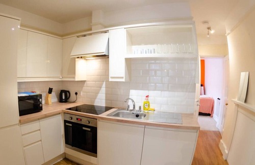 Bury St Edmunds Apartment | Cozy 4-Guest Getaway in the Heart of Ipswich