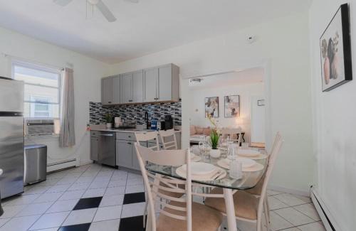 East Somerville Apartment | Cozy 4BR near Boston plus gameroom