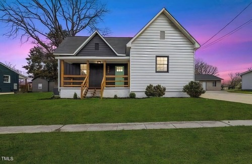 Burlington House | Cozy 6-Guest Stay Near Elon Univ & highway 85 #1