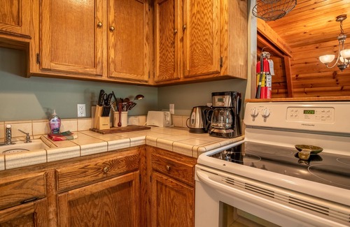 Altaville Ski Chalet | Cozy A-Frame Cabin w/Lake Access & Dog Friendly
