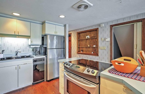 Barnstead House | Cozy A-Frame Center Barnstead House on Locke Lake!