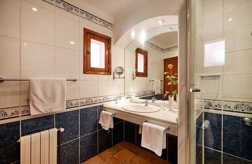 Port d'Andraitx Apartment | Cozy accommodation on Mallorca with private terrace and sea views (Villa PEKA)