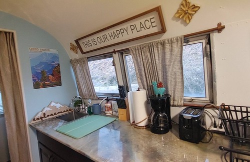 Tucson House | Cozy Airstream with WiFi, AC Amazing Desert Views 300 Acre Private Saguaro Park