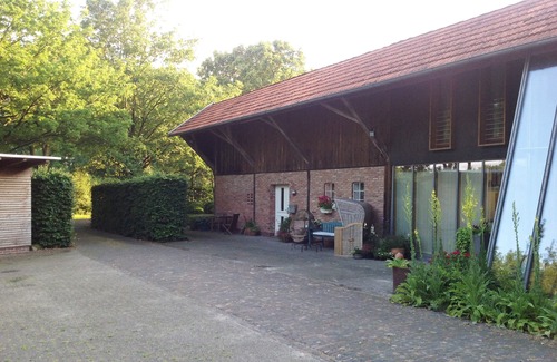Westerstede Apartment | Cozy ambience in a beautiful natural location, Wi-Fi