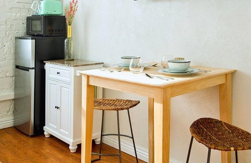 Rampart Village Apartment | Cozy and Bright Studio Ideal for Couples!