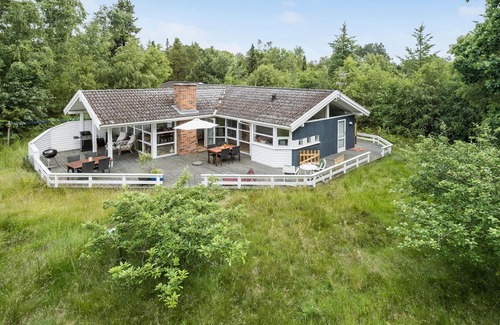 Hojby House | Cozy and charming vacation home with sauna.