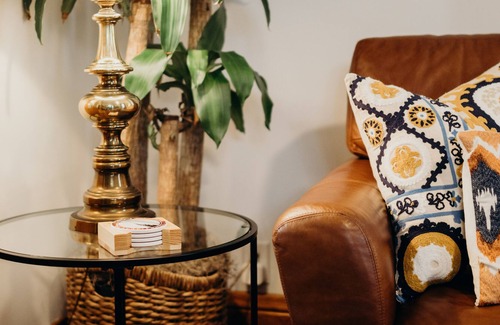 Dahlman House | Cozy and Cheerful 4 bedroom near Zoo, DT, & CWS.