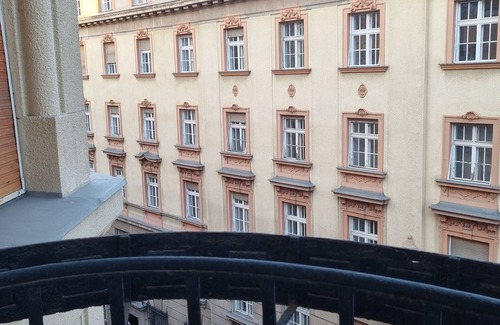 Erzsebetvaros Apartment | Cozy and Clean Apartment in the City Center Budapest