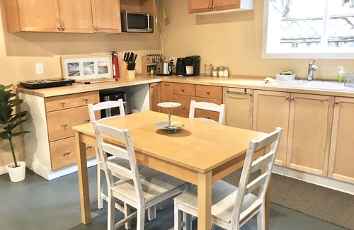 Mission Apartment | Cozy and Cute Cottage Suite in Mission
