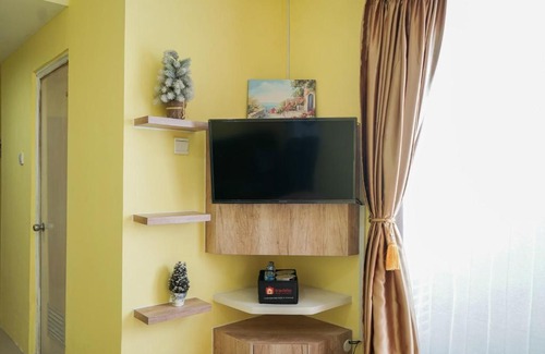 Chinatown Apartment | Cozy and Modern 1BR Green Central City Apartment By Travelio